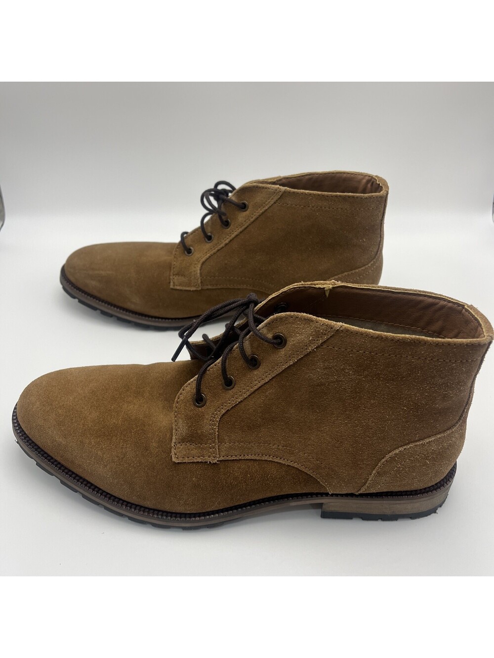 Banana Republic Men's Suede Lace Up chucka Boot. Sz. 10.5 Brown NEW